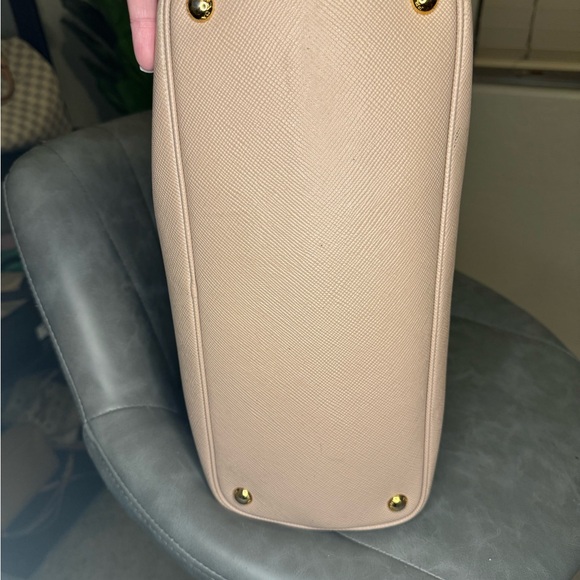 PRADA double cuir saffiano leather medium tote - Picture 8 of 14